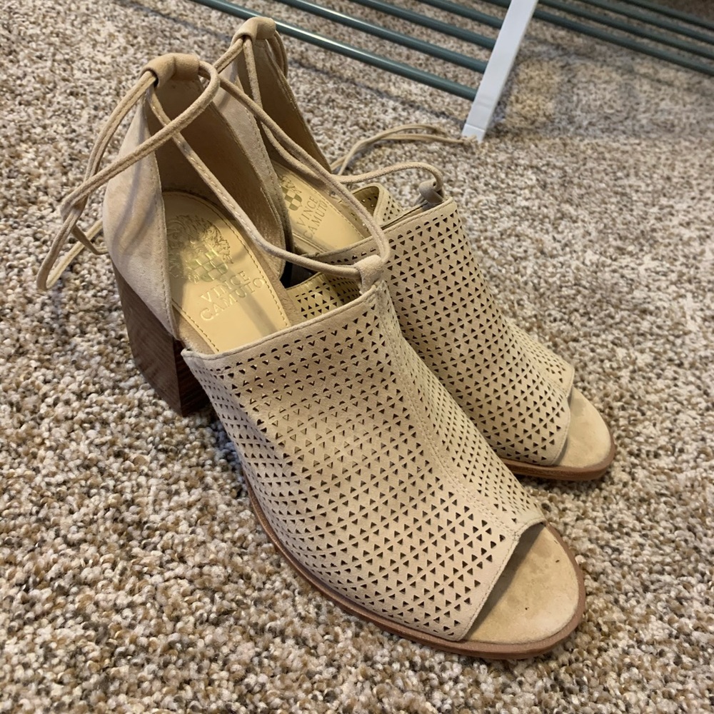 Vince Camuto Block Sandal